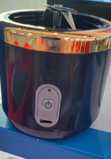 6-Blade Portable Blender & Juicer